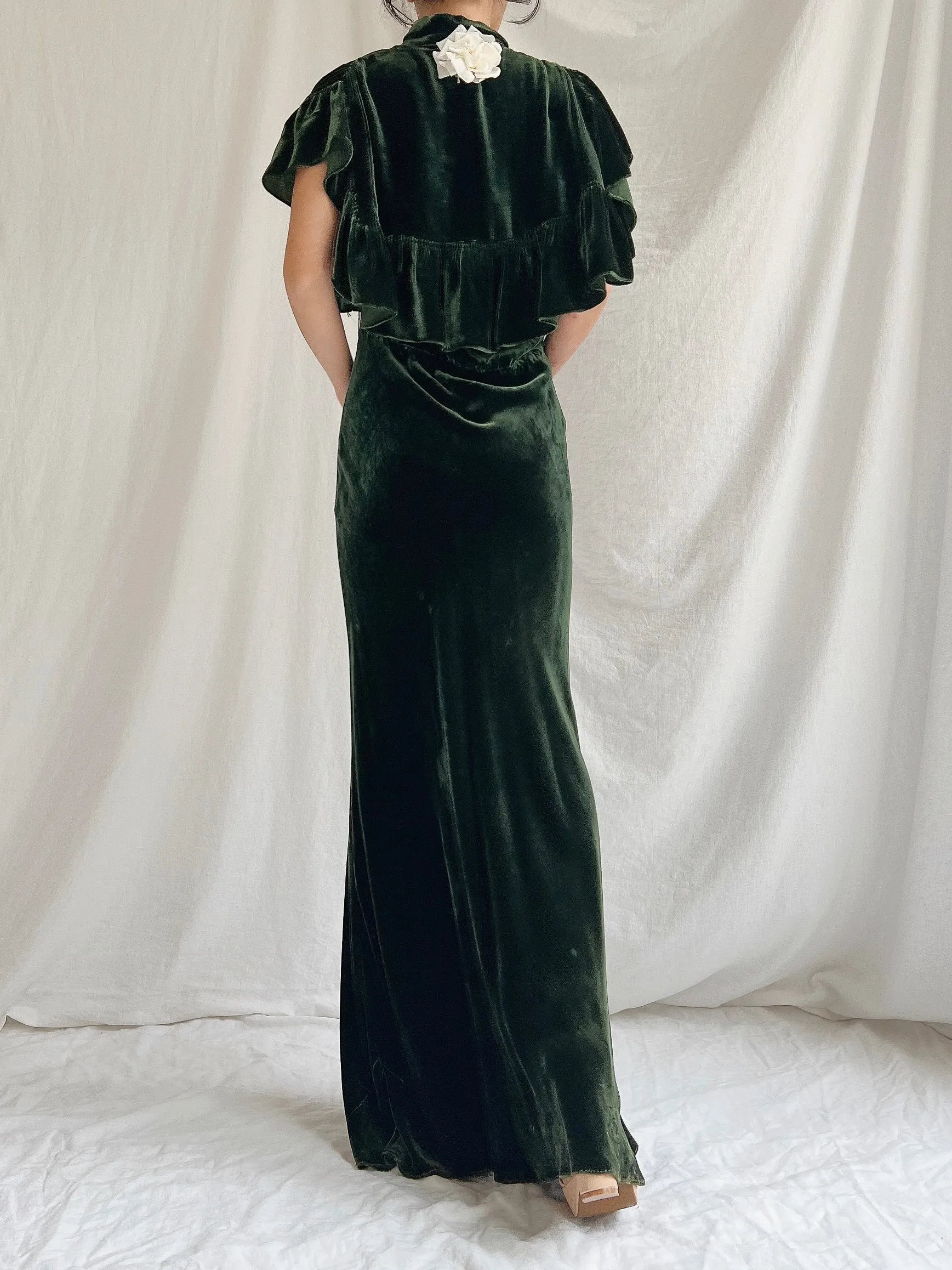 1930s Silk Crushed Velvet Gown with Cape - S