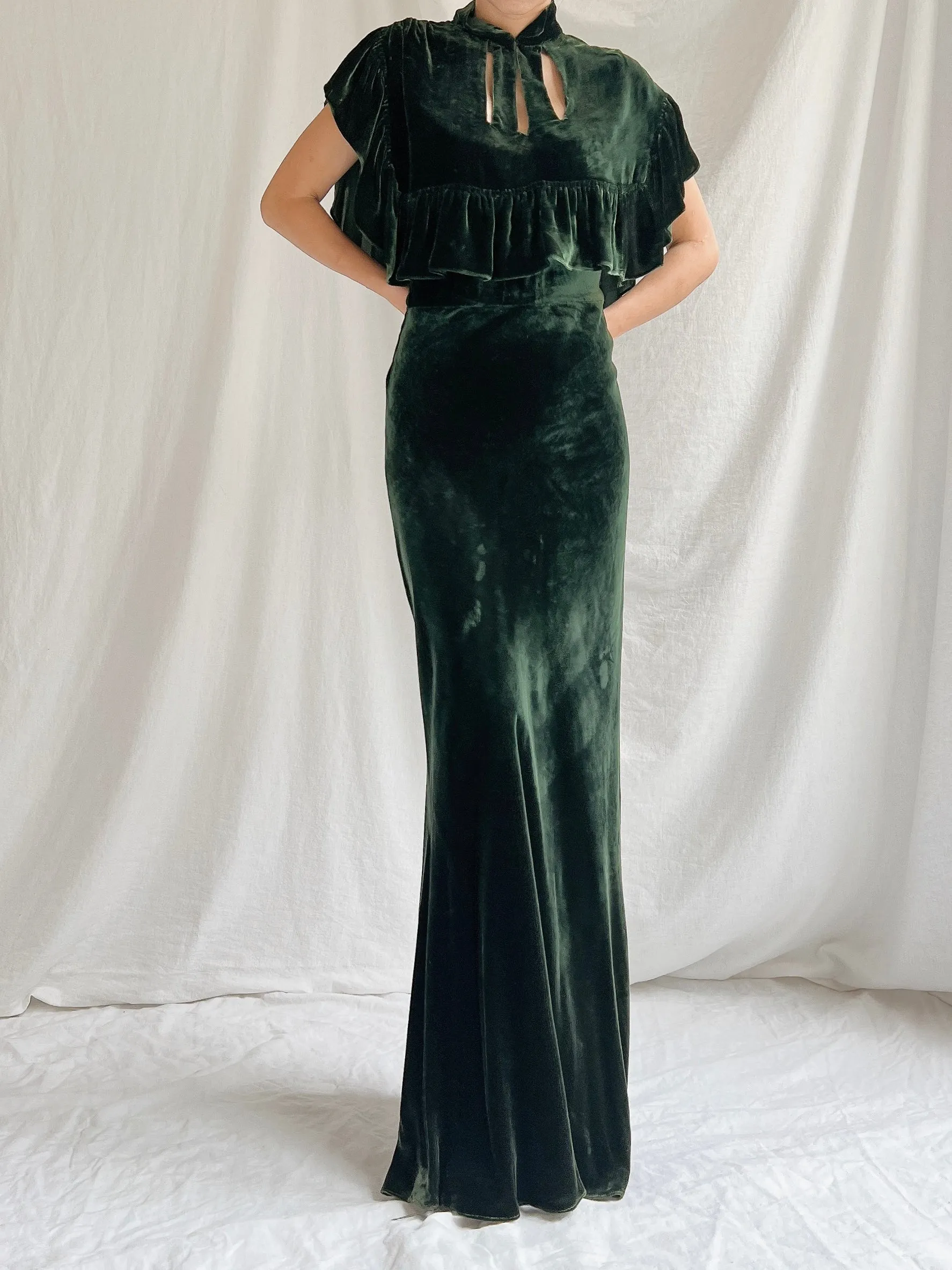 1930s Silk Crushed Velvet Gown with Cape - S