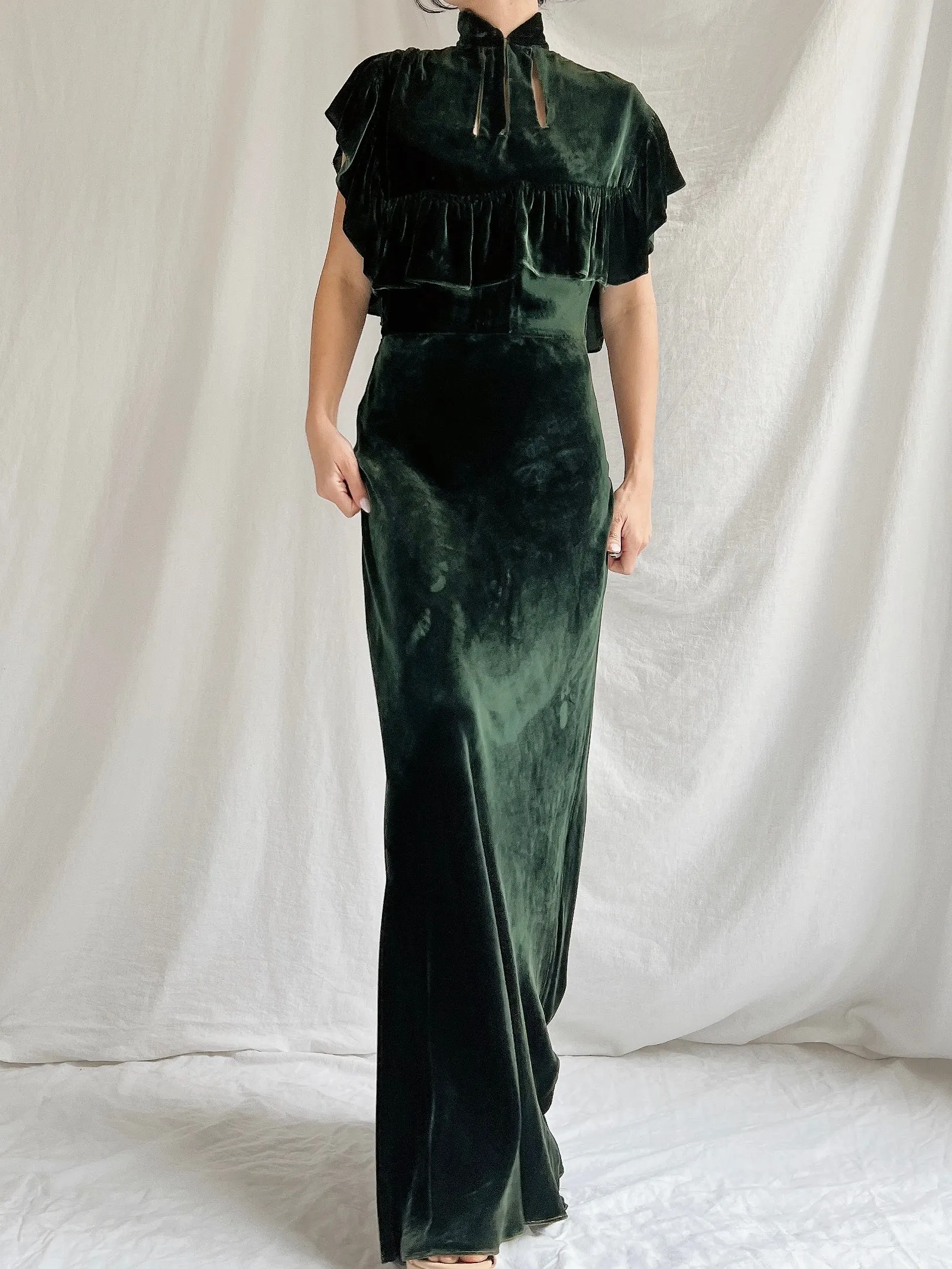 1930s Silk Crushed Velvet Gown with Cape - S