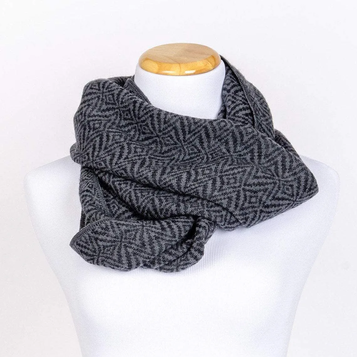 Alpaca Infinity scarf - Charcoal