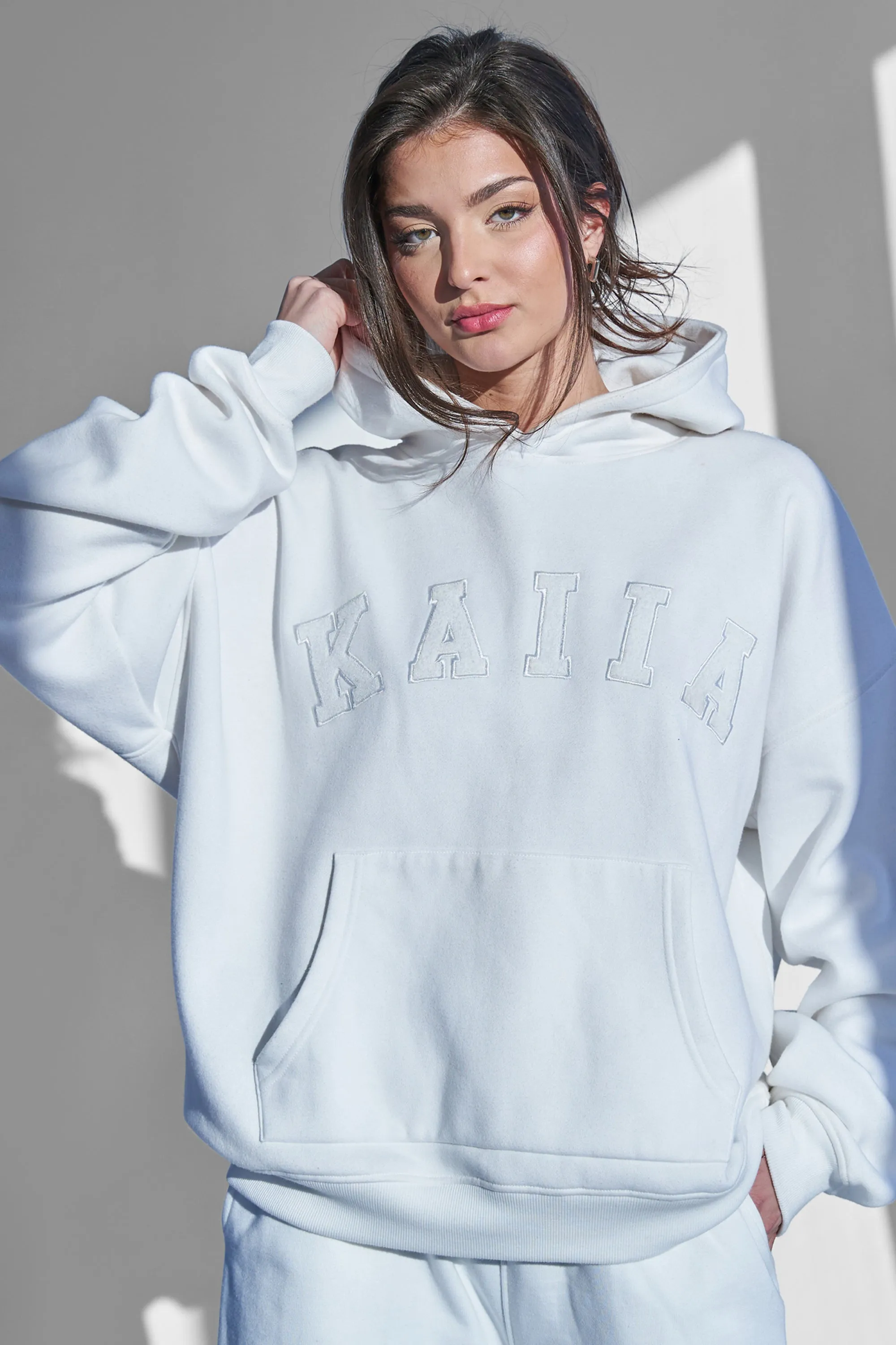 KAIIA SLOGAN OVERSIZED HOODIE WHITE